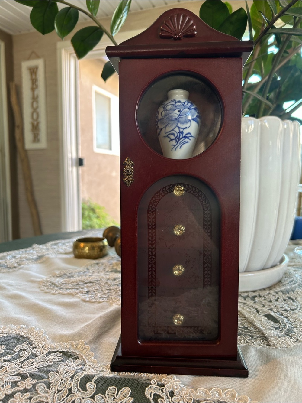 Vintage Classic Mahogany Wood Jewelry Box- Mahogany